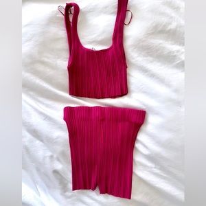 LIKE NEW ZARA Set of Pink Fucsia Crop Top and Shorts Ribbed Seamless Stretchy